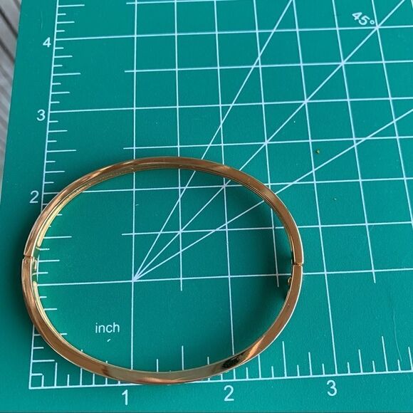 Swarovski Crystal channel set gold hinged bracelet - Picture 10 of 12